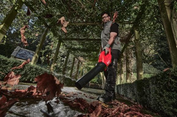 Dmuchawa M18 FBLG3-802 Milwaukee (4933493302)