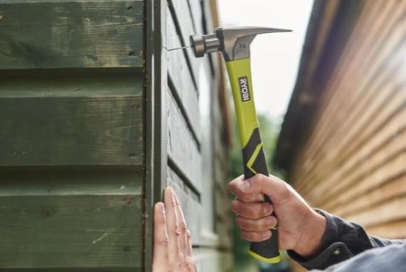 Młotek 450g fiberglass Ryobi (5132005333)